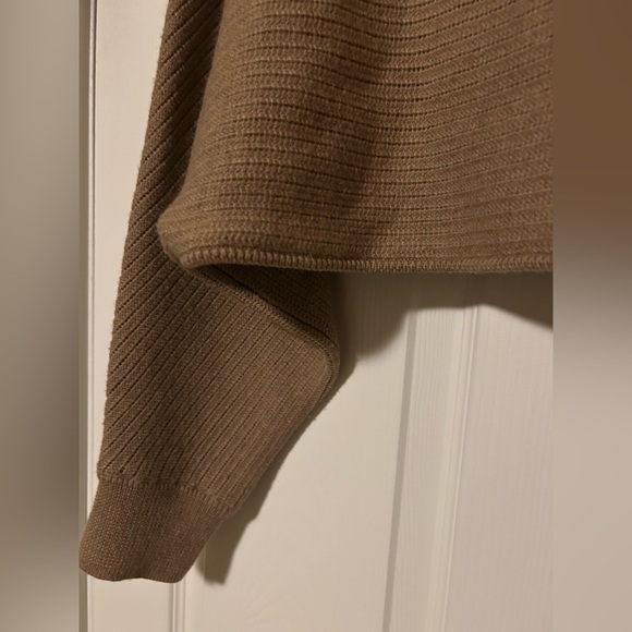 Aritzia Wilfred Free Lolan wool Sweater - Picture 6 of 9